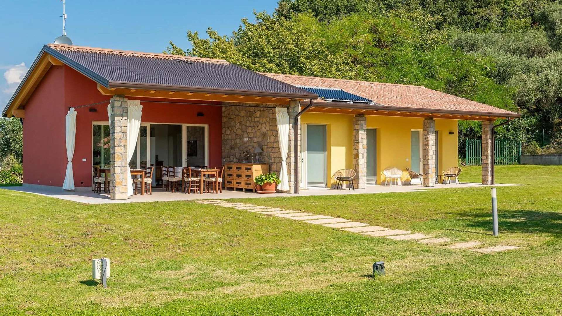 Rovertondo Bed & Breakfast Costermano Italy