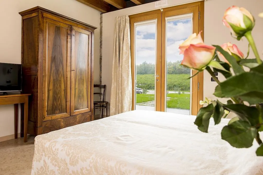 Farm stay Rovertondo Bed & Breakfast Costermano